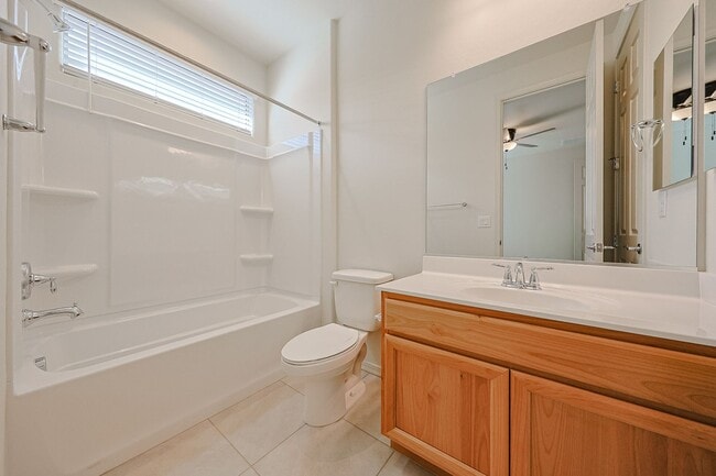 Building Photo - Beautiful 4 Bedroom Home in Aloravita Community