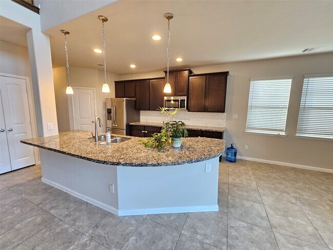 Building Photo - 24258 Via Vitani Dr