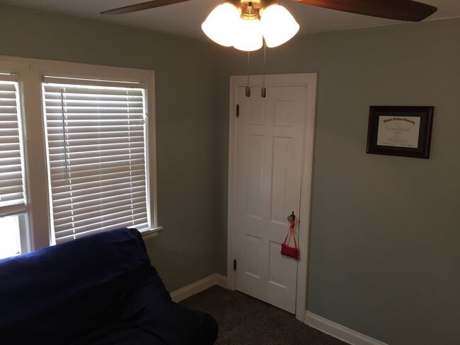 Building Photo - 6004 W Wells St