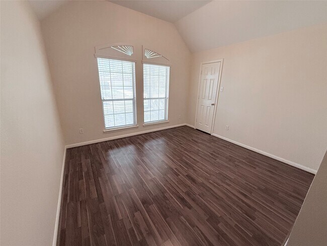 Building Photo - 4010 Tigris Ridge Dr