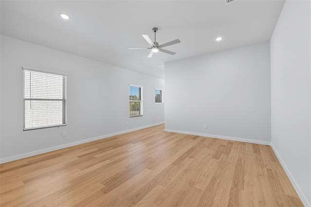 Building Photo - 908 Pne Bch Dr