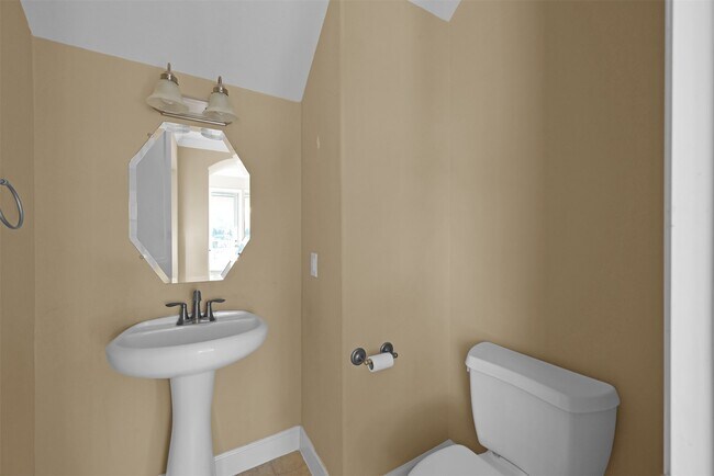 Building Photo - 14527 San Pietro Dr