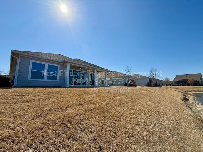 Building Photo - 10682 Aventura Dr