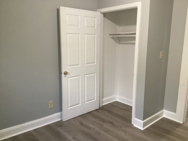 Building Photo - 350 S Roena St