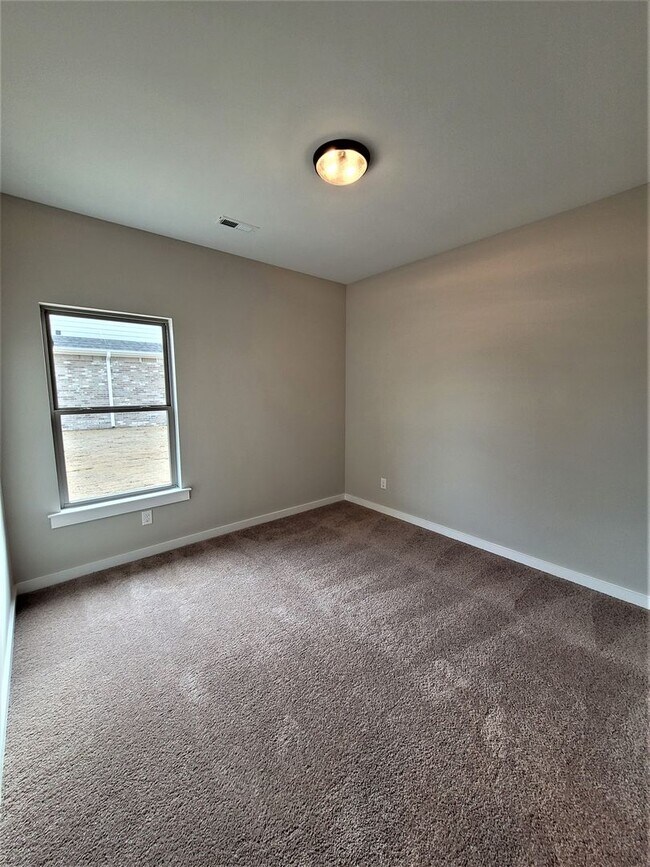 Building Photo - Home for Rent in New Market, AL!!! Available to View with 48 Hours Notice!
