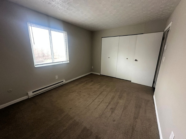 Building Photo - 520 Massillon Rd