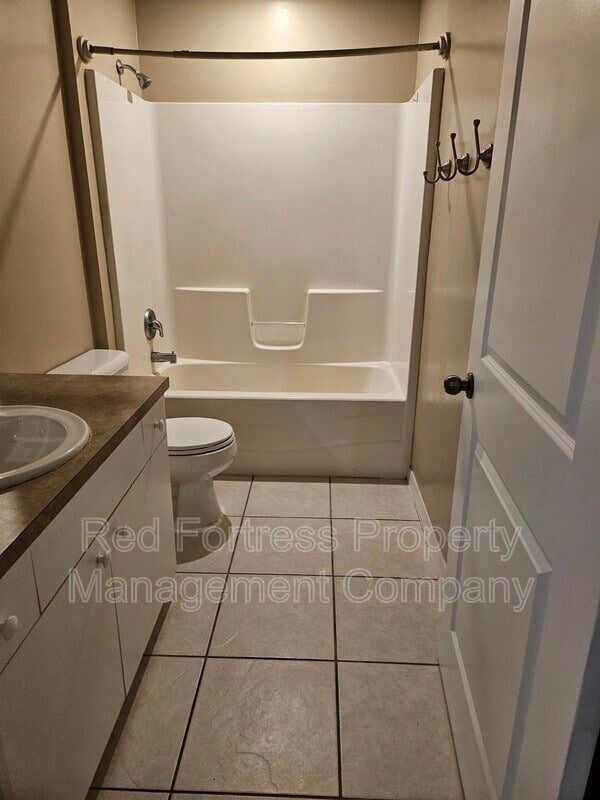 Building Photo - 3224 57th St W