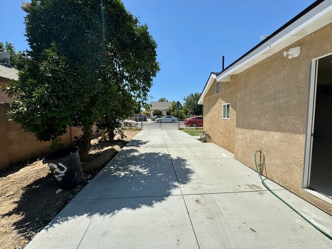 Building Photo - Your new home is here! Enjoy the charm of ...