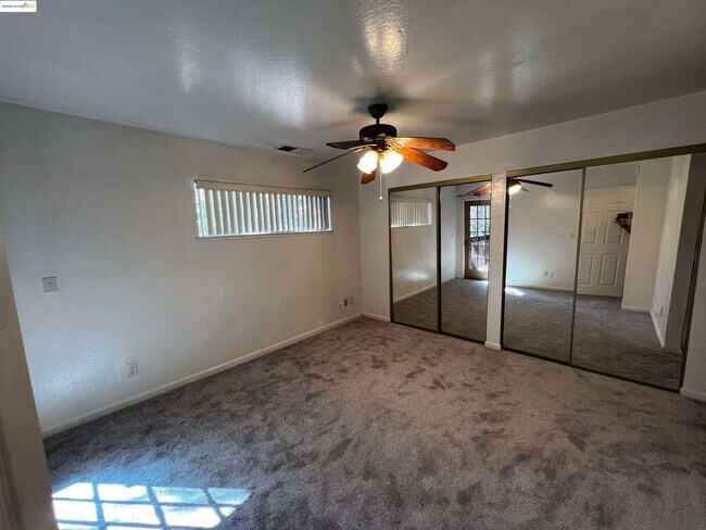 Building Photo - 1455 Latour Ln