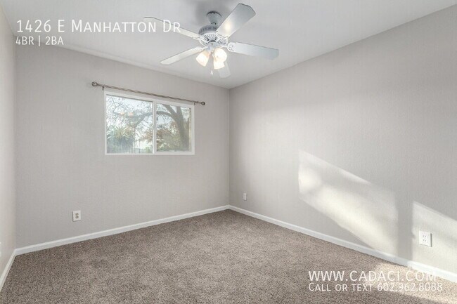 Building Photo - 1426 E Manhatton Dr