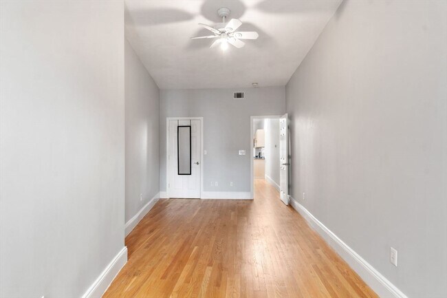 Building Photo - 104 Dorchester St