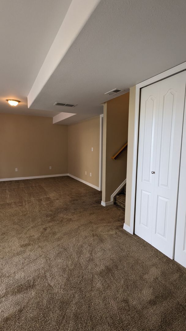 Building Photo - TWO STORY WITH FINISHED WALKOUT BASEMENT A...