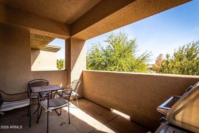 Building Photo - 705 W Queen Creek Rd