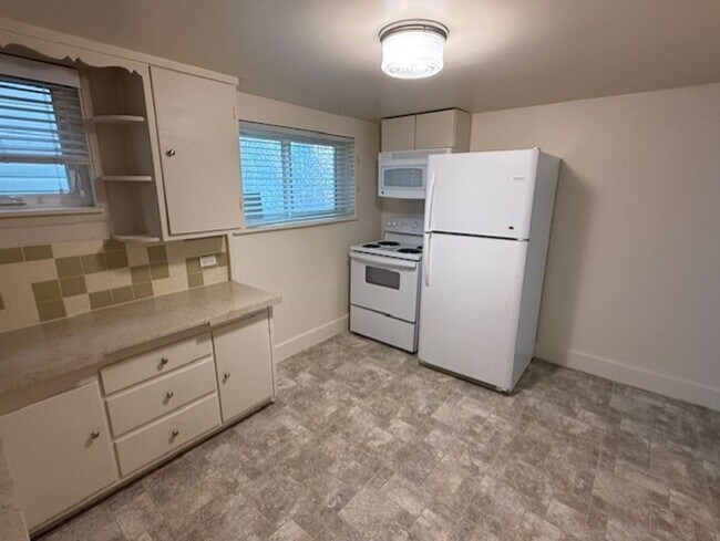 Building Photo - 3218 Rucker Ave