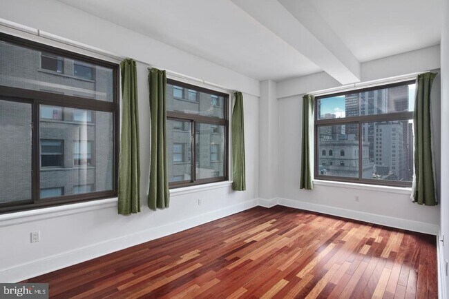 Building Photo - 1500 Chestnut St