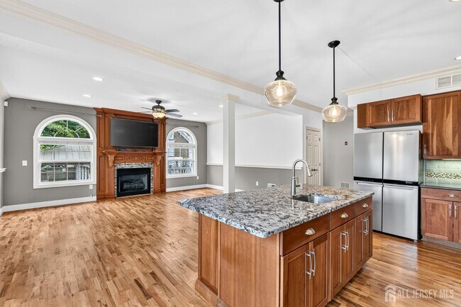 Building Photo - 262 Prospect Ave