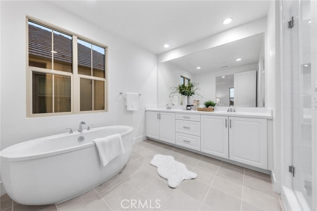 Building Photo - 206 Collino