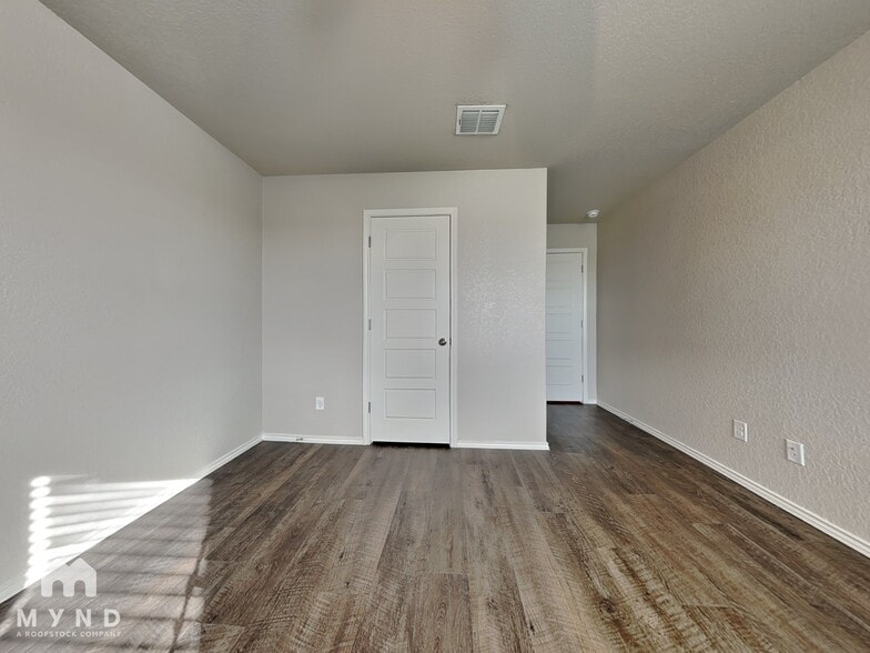 Building Photo - 7508 Twin Pine Ct