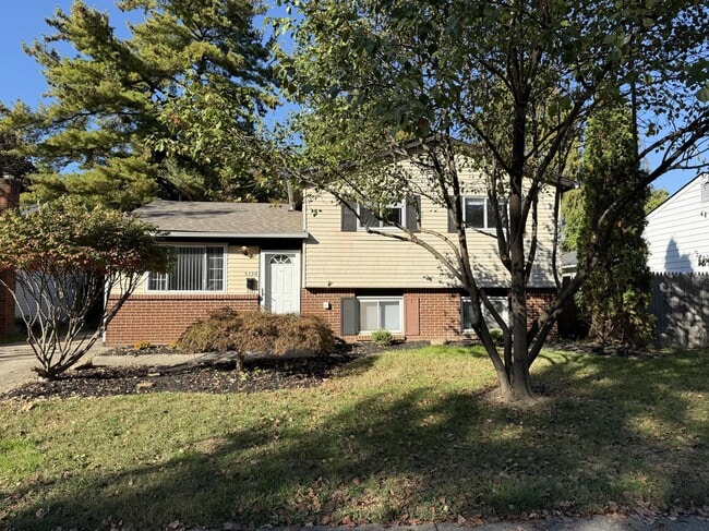 Primary Photo - 5398 Mountville Ave