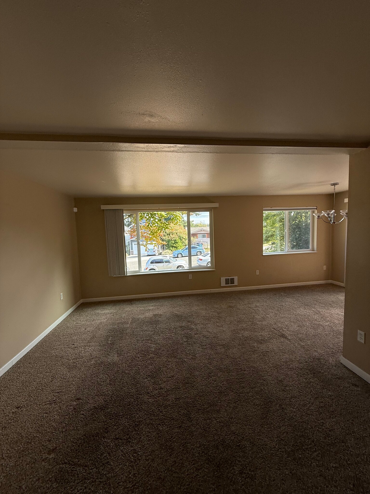 Building Photo - 712 Avenue B