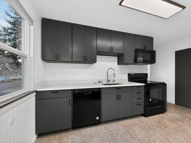 Building Photo - 12705 Evanston Ave N