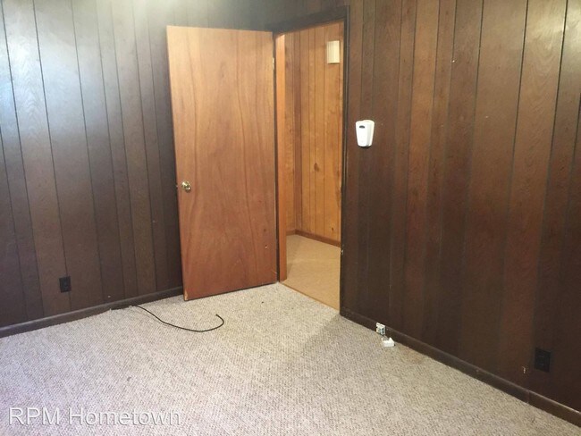 Building Photo - 3 br, 2 bath House - 1308 West St. Louis