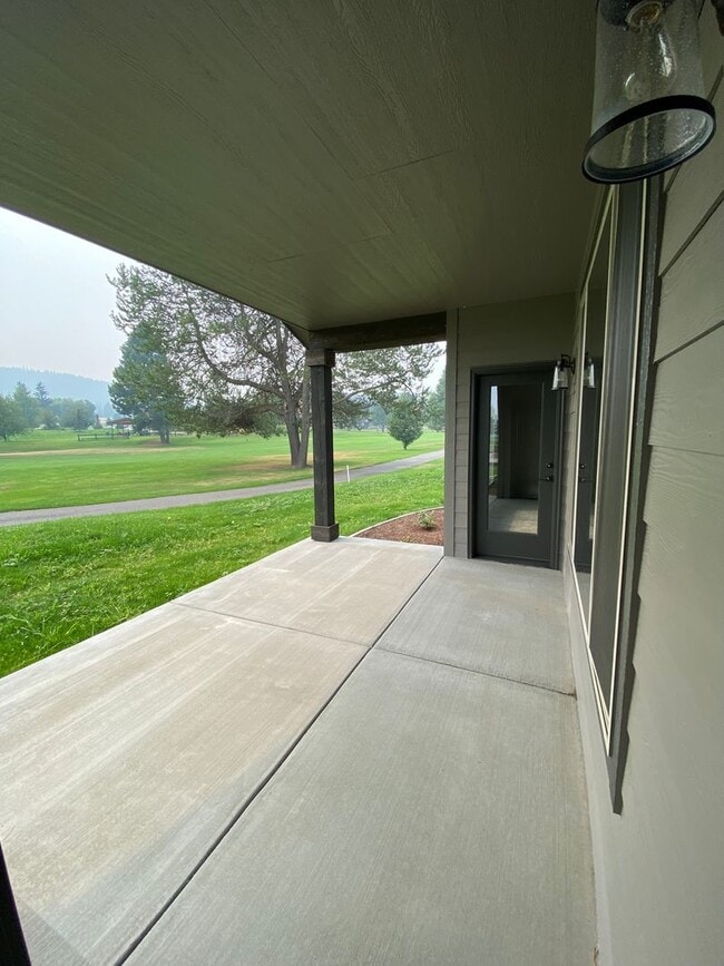 Building Photo - BLANCHARD GOLF COURSE HOME (APP#43)
