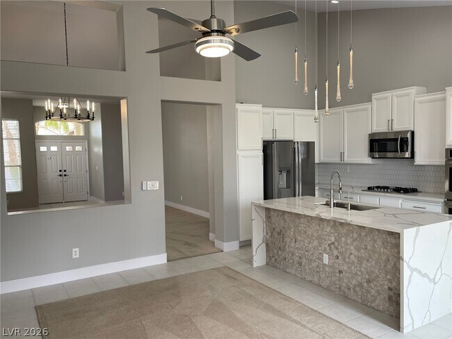 Building Photo - 8562 Lambert Dr