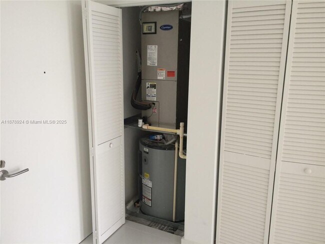 Building Photo - 4250 Biscayne Blvd