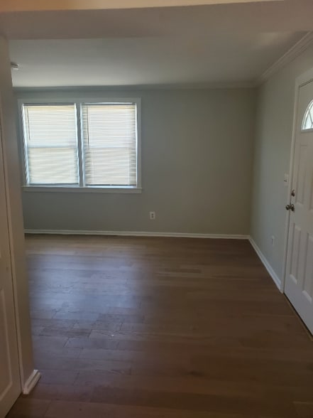 Building Photo - 2808 Iverson St