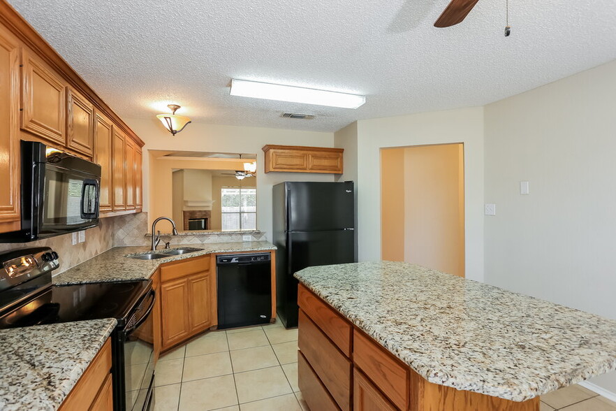 Building Photo - 5903 Fawn Meadow Trail