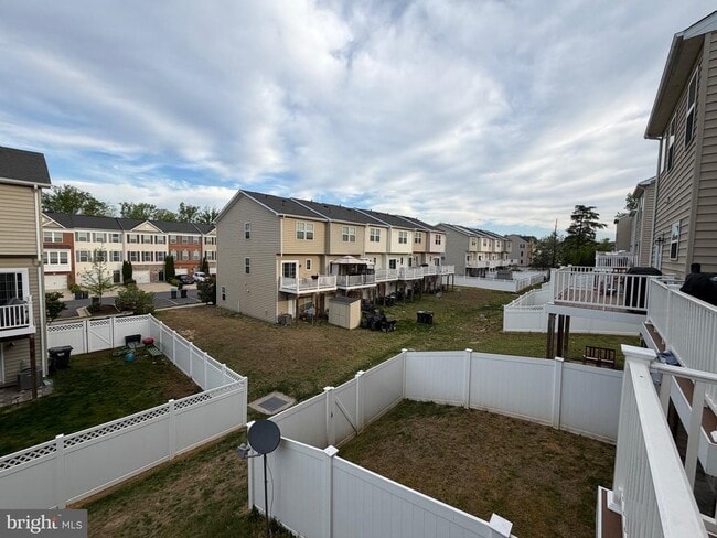 Building Photo - 128 Hidden Brook Dr