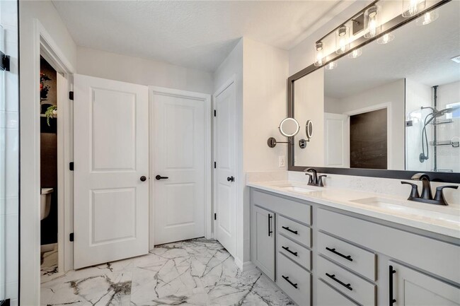 Building Photo - 10836 Waterwood Aly