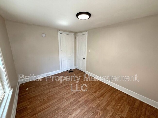 Building Photo - 508 Dock St