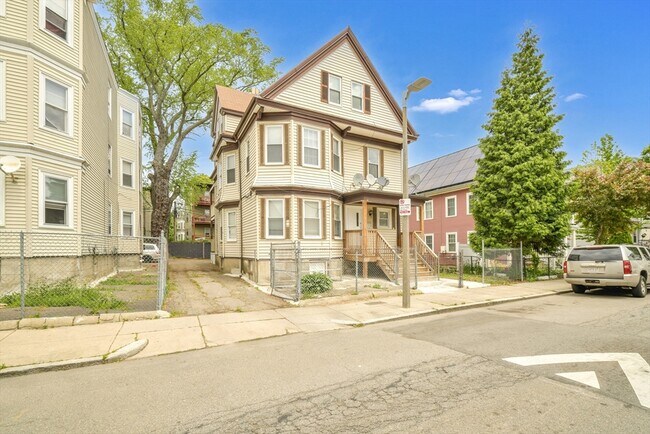 Building Photo - 180 Westville St