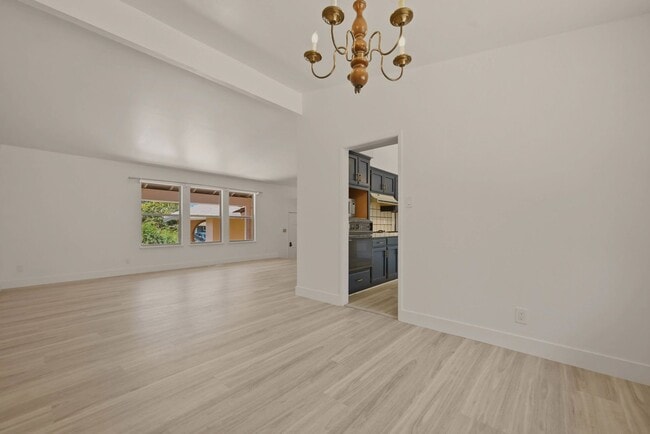 Building Photo - 25 Miwok Ct
