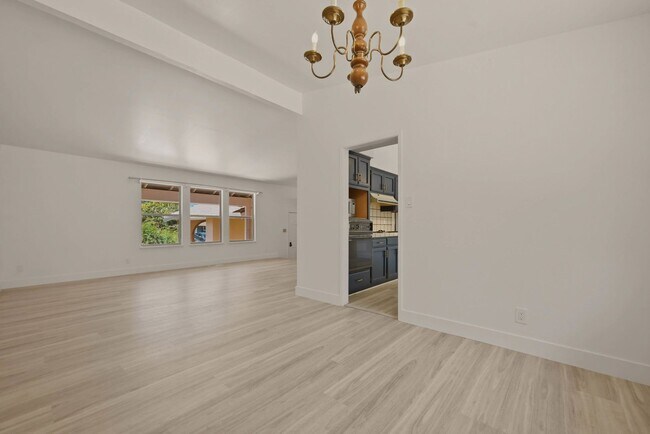 Building Photo - 3-Bedroom, 2-Bath Brown's Valley Home with Separate Owner Suite