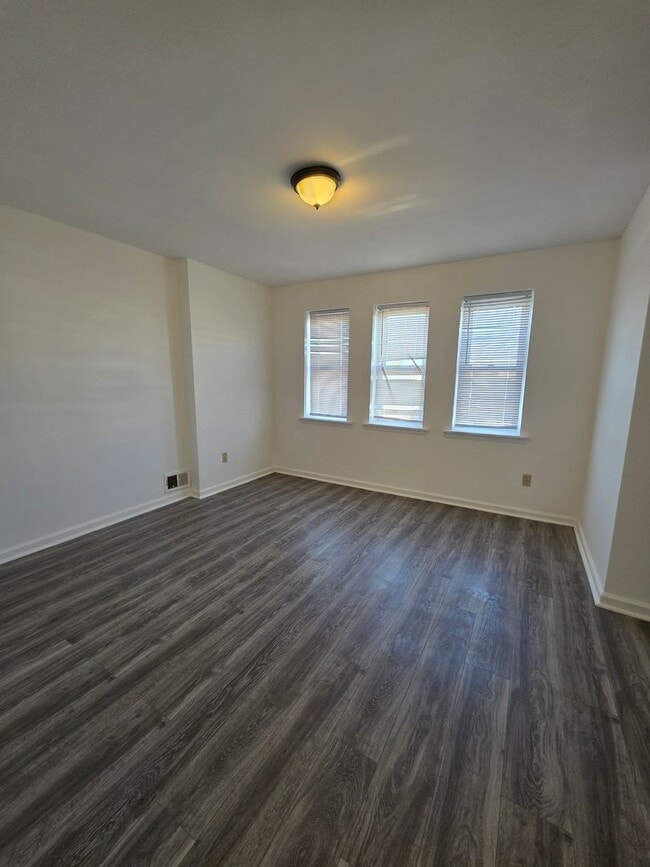 Building Photo - Just Renovated! Charming 3-Bedroom Home in Southwest Philly