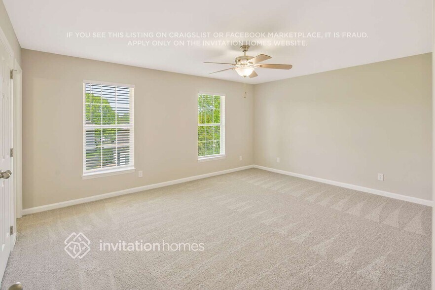 Building Photo - 9403 Fetlock Ct