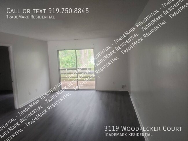 Building Photo - 3119 Woodpecker Ct
