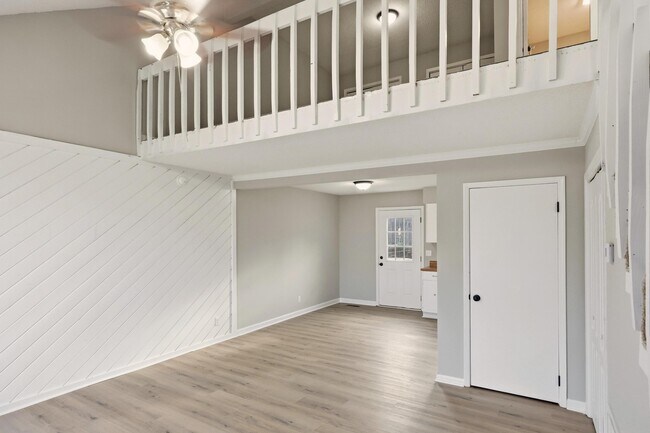 Building Photo - 90 Park St