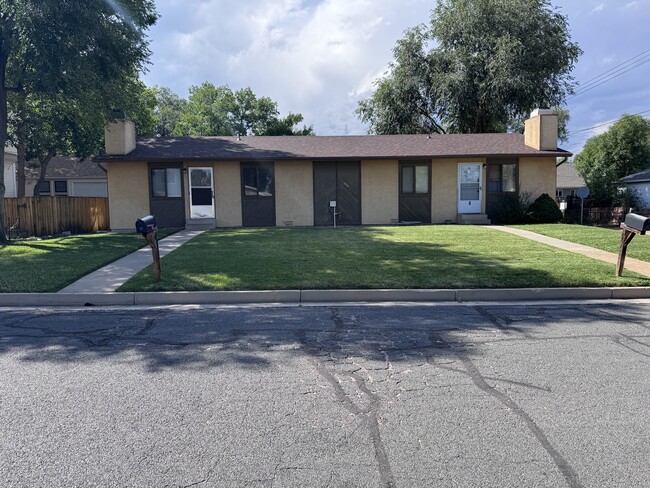 Building Photo - 720 S 24th St