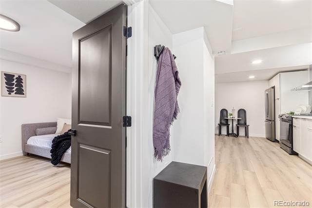 Building Photo - 5045 Osceola St