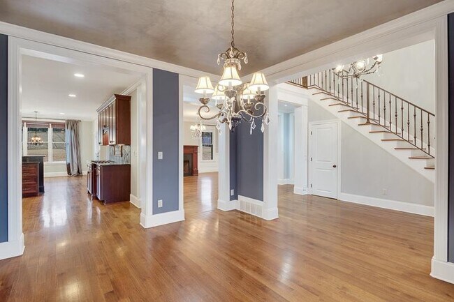 Building Photo - 10227 Matwood Oak Dr