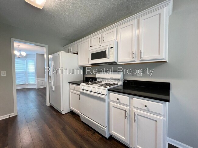 Building Photo - 2813 Priestcliff Dr SE