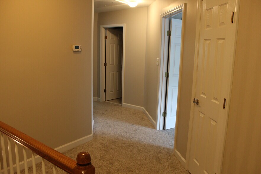 Building Photo - 749 Swan Neck Ln