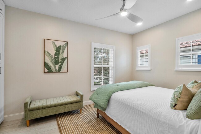 Building Photo - 550 Tomahawk Ct