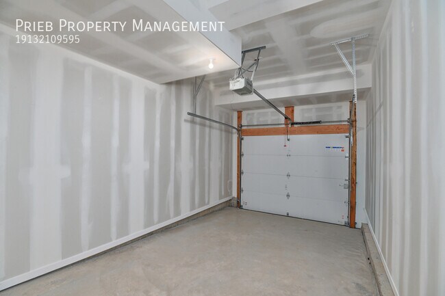 Building Photo - 10328 Farrow Ave