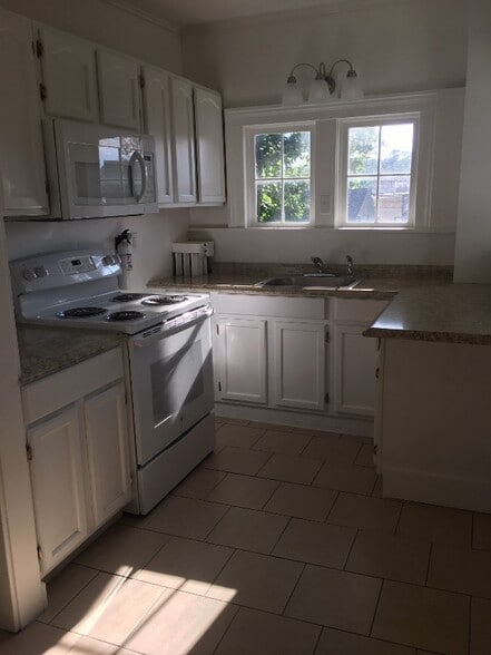 Primary Photo - 177 Broad St