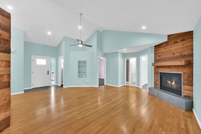 Building Photo - 5108 E Wolf Rdg Cir